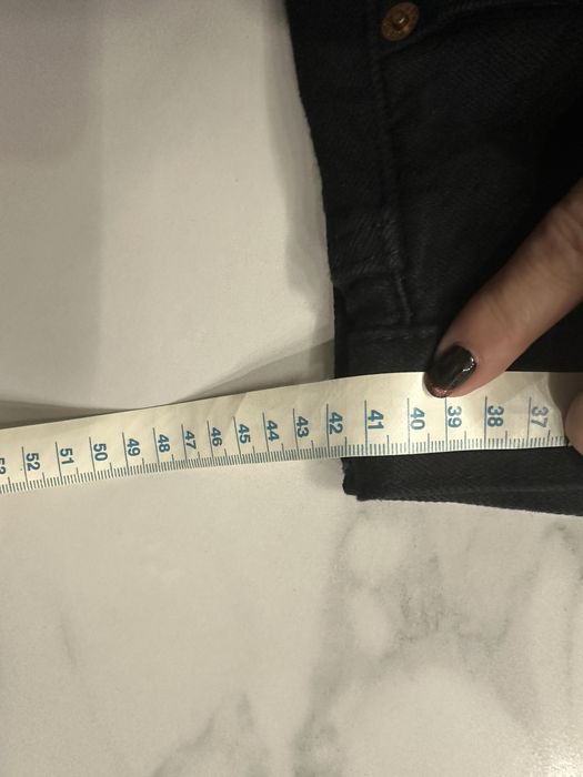 Пригинални мъжки дънки Levi’s размерут е 30,модел 501 най-предпочитан