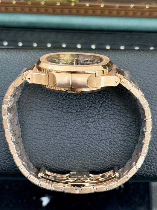 Patek Philippe Nautilus Chronograph 5990