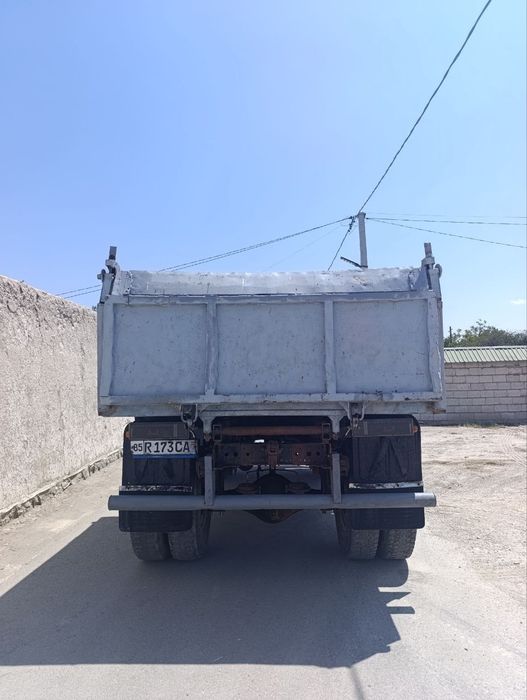 Zil moshina sotiladi
