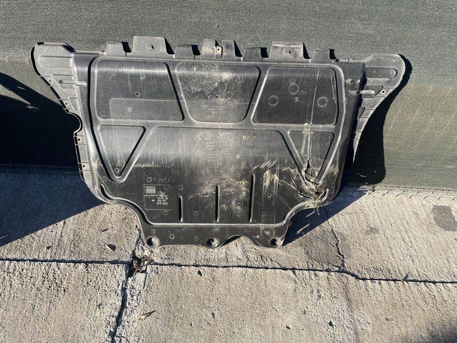 Scut motor / central Volkswagen passat b8