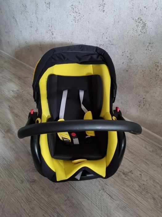 Коляска универсальная 3 в 1