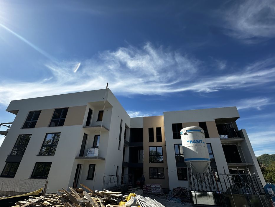 Apartamente de vanzare
