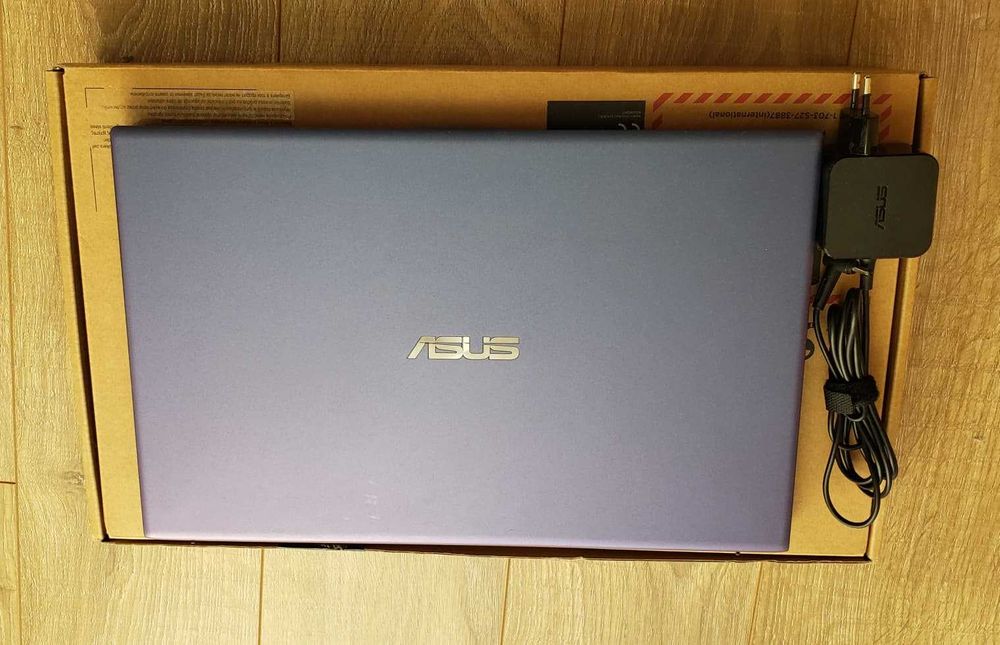 ASUS VivoBook R5-3500U