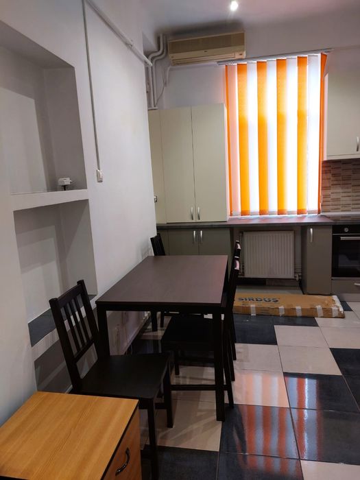 Apartament de inchiriat