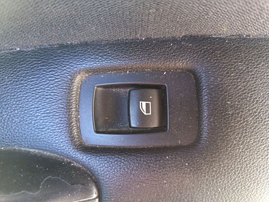 Buton geam dreapta spate Bmw 3 (E90) [Fabr 2005-2011] OEM