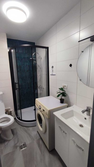 Inchiriez apartament cu 2 camere decomandat - zona Gara