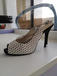 Продам обувь женскую