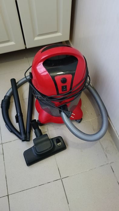 Пылесос с аквафильтром Velbur