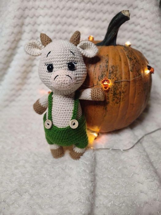 Văcuță  crosetată manual