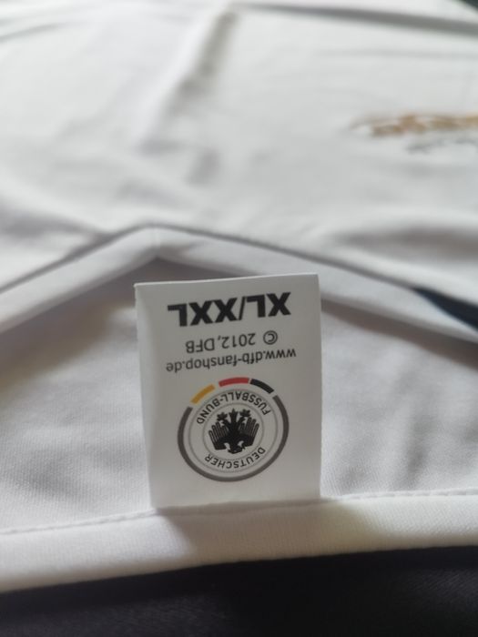 Футболна тениска