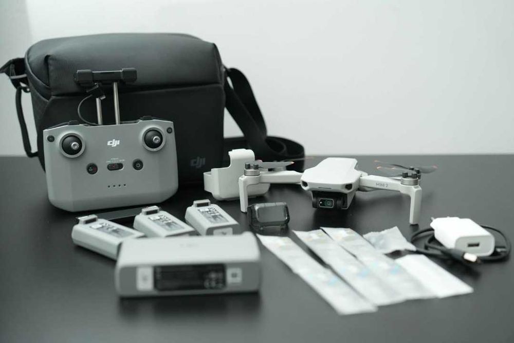 DJI Mini 2 fly more combo