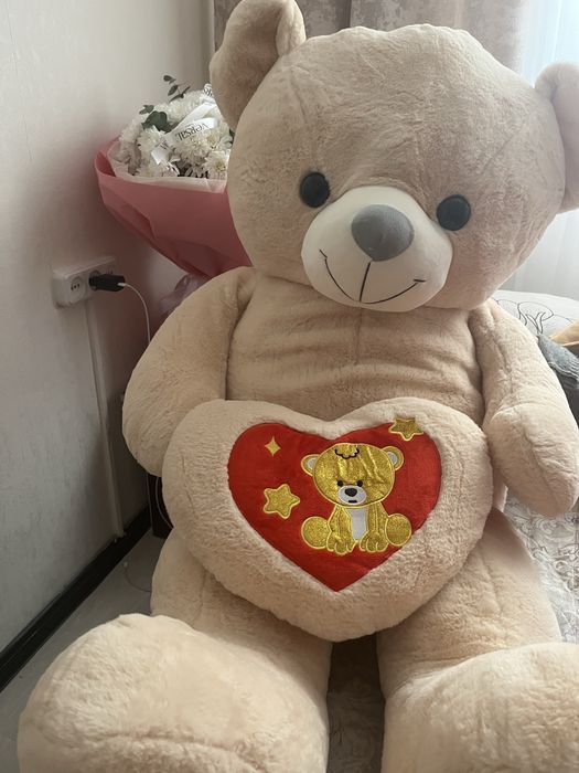 Игрушка медведь, продается.Торг есть.