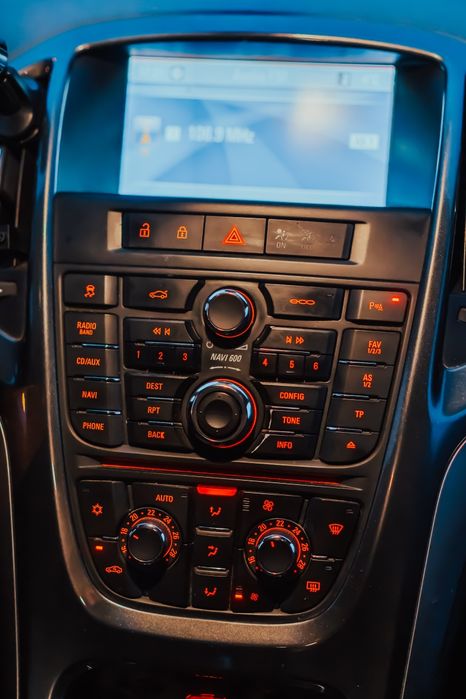 Opel Astra J 2013 1.7 TDCI