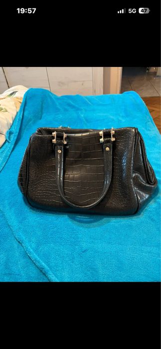 Geanta de mana piele rigida grea 22x13x33 Liu Jo in stare foarte buna