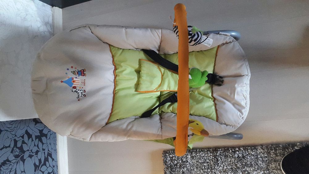 Детски шезлонг люлка