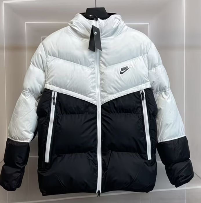 Новые куртки Nike
