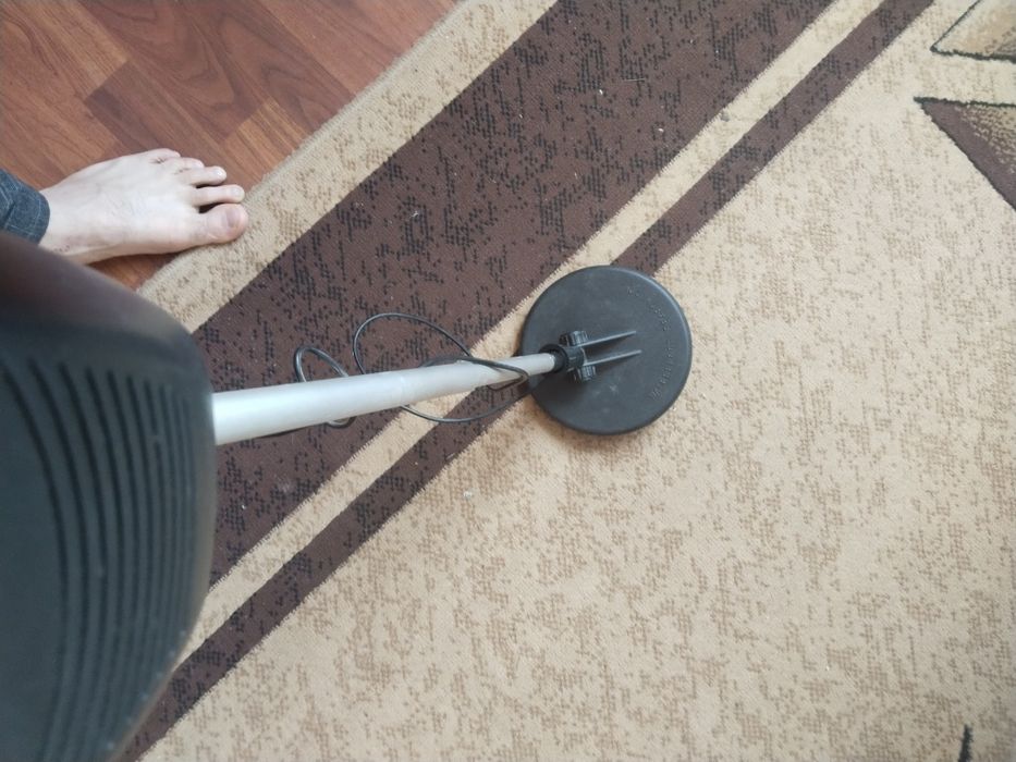 Продам металлоискатель