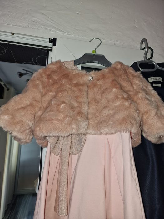 Hainute diverse pentru fete