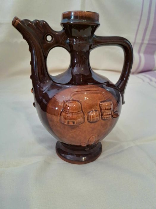 Продавам глинен сервиз за ракия!