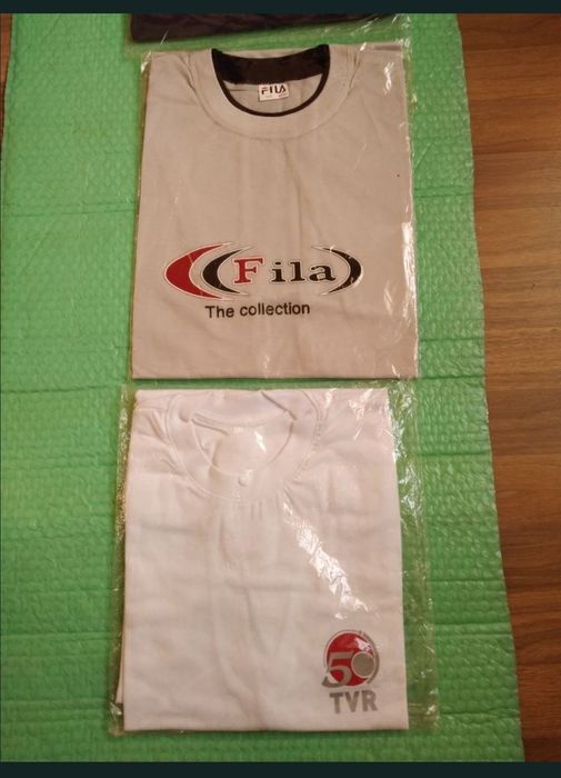 Tricouri, marimi diferite, culori diferite, modele diferite, noi nouțe