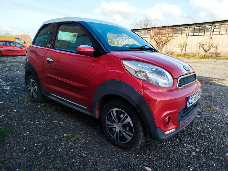 Masina 16 ani Microcar M8