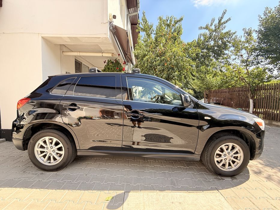 Mitsubischi ASX , 1.8 DI-D, 2012, 2WD, 150 CP, bare Thule, carlig decuplabil, 2 seturi 4 anvelope iarna/vara noi Pirelli si Hankook