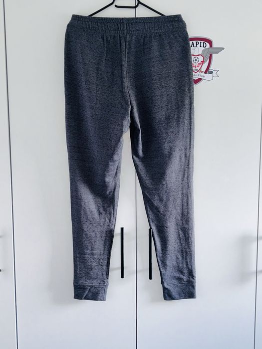 Pantaloni trening UnderArmour ,