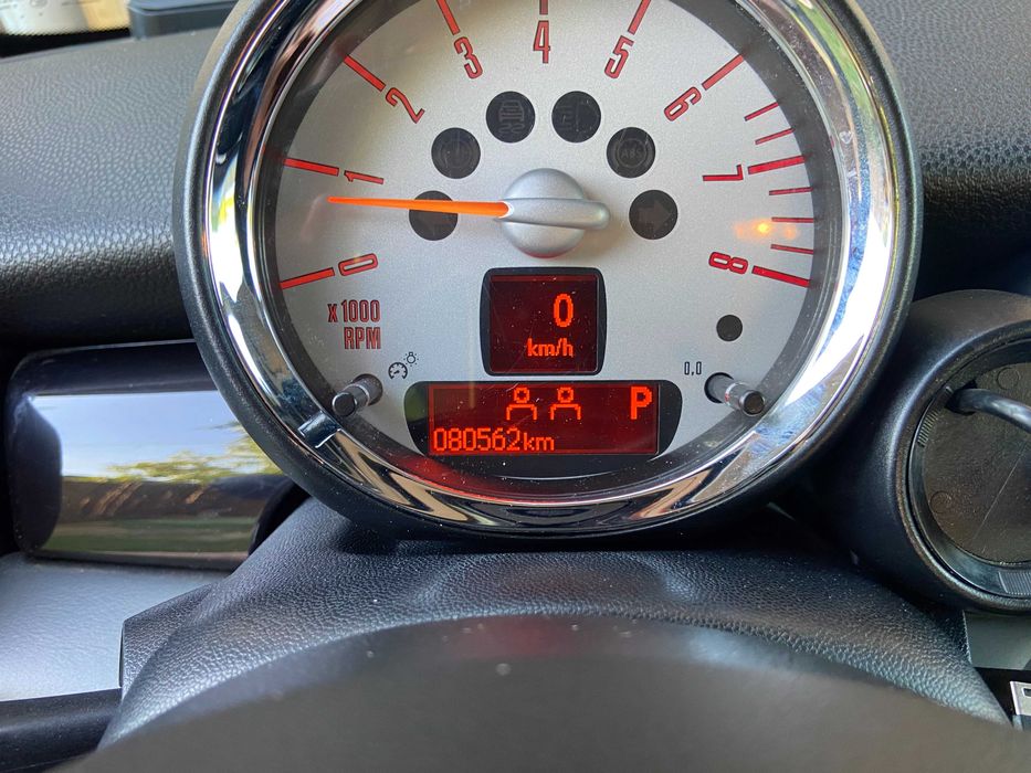 Vand Mini Cooper S, automat 2013, 80500km, 7900 E, neg., tinuta garaj