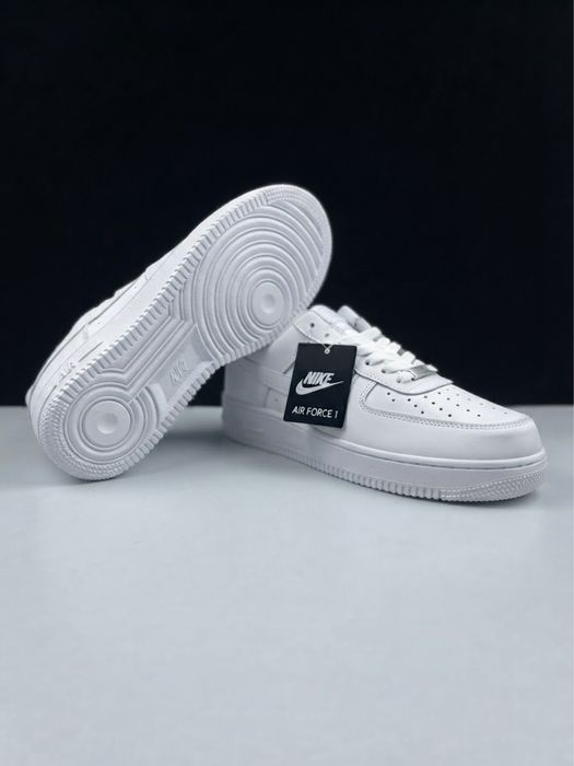 Nike Air Force 1 '07 (Triple White)