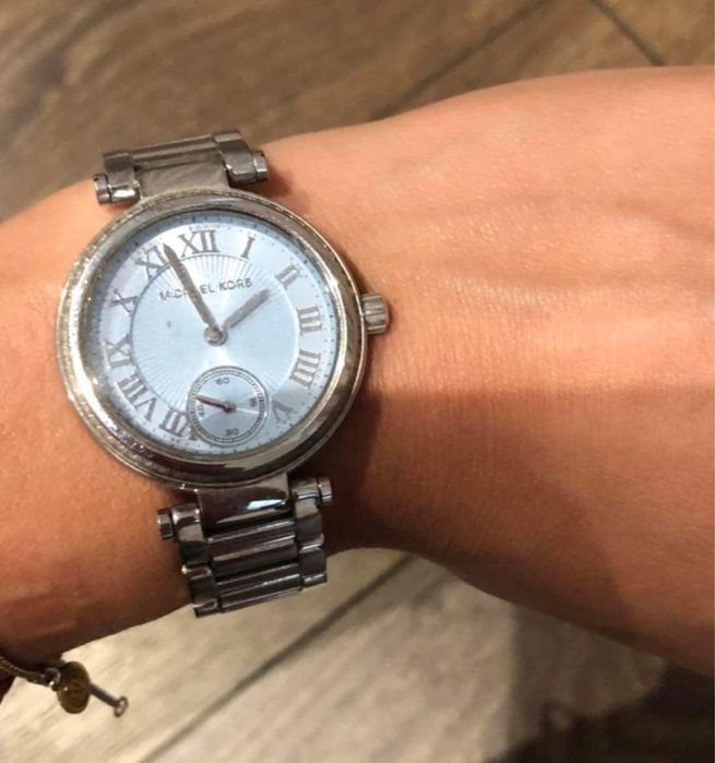 Часовник Michael Kors MK 5988 Mini Skylar Blue Dial Watch.