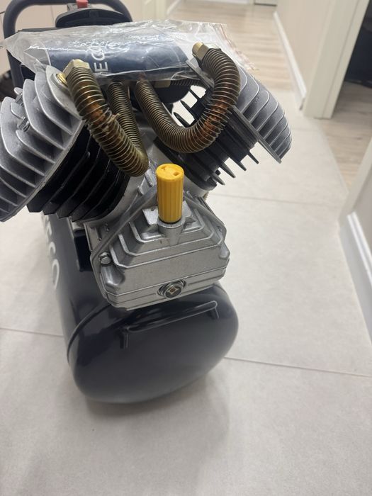 Компрессор alteco acd  50/ 400 литров новый