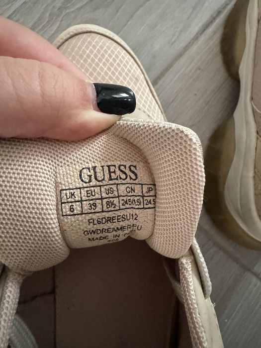 Adidasi casual Guess
