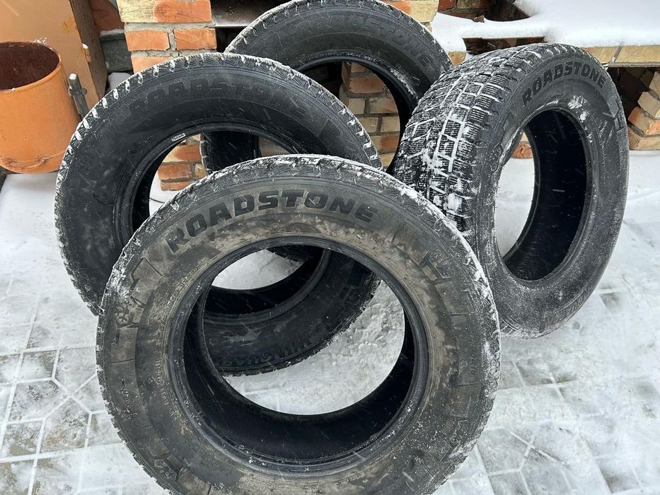 Продаётся шины 285/60/18