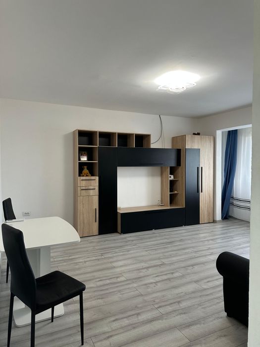 Ofer spre încheiere apartament cu 3 camere, 75m2
