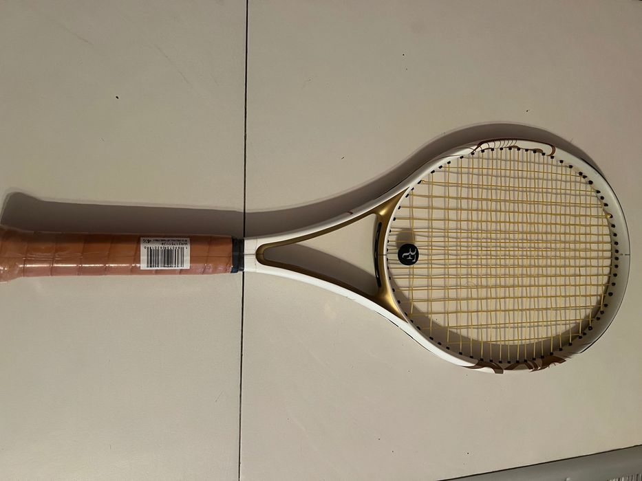 Тенис ракета Willson RF 01 pro hall of fame white