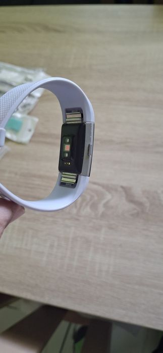 Фитнес гривна Fitbit Charge 2