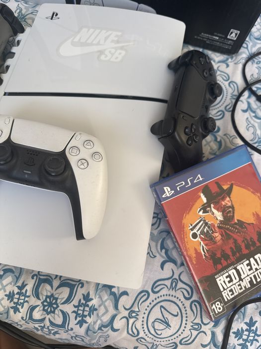 продам ps5 slim.
