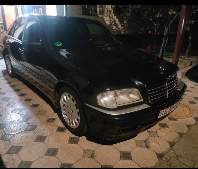 Mercedes w202 sotiladi