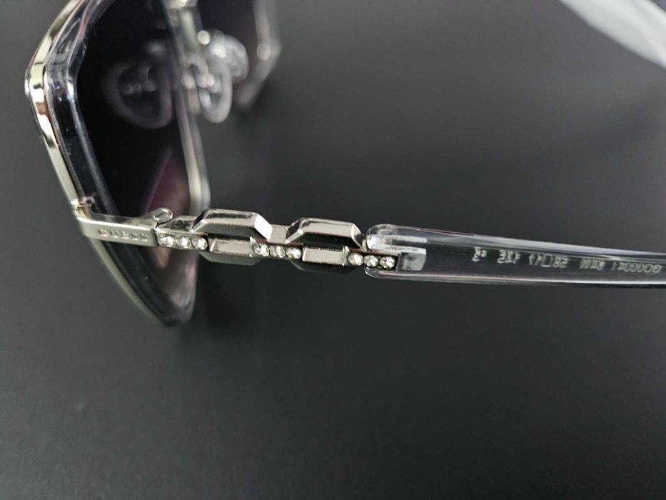 Дамски очила Guess