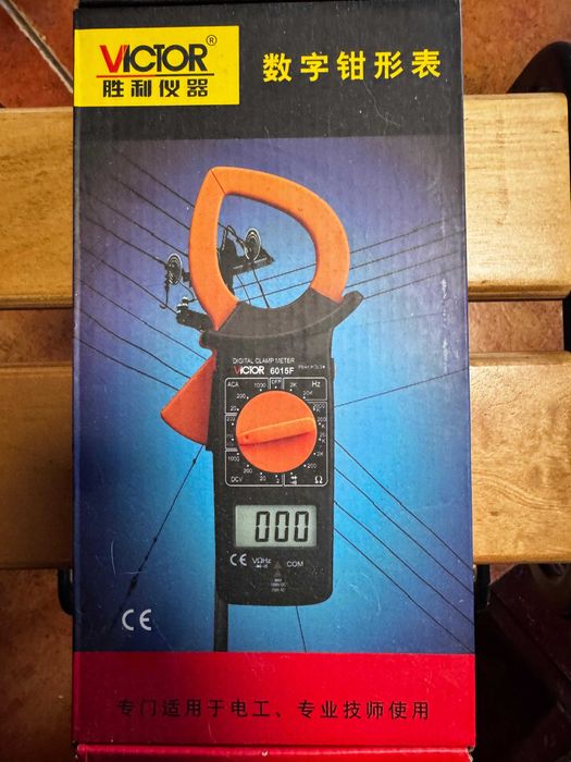 Multimetru digital cu clemă VICTOR 6015F DCV ACV ACA 50 mm, cu afișaj LCD și gamă manuală (1000VDC, 750VAC, 1000ACA)