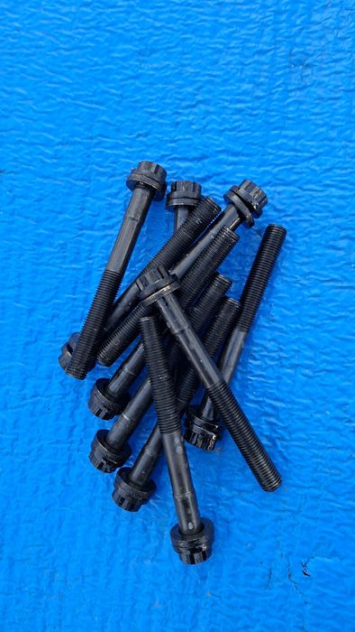 Болты ГБЦ 2TR-FE Toyota