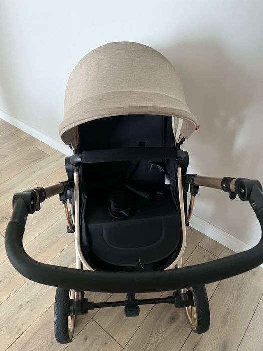 Коляска 2в1 в отличном состояний,