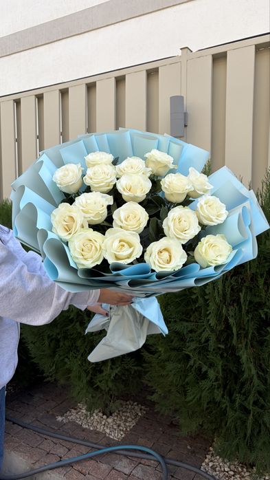 Цветы свежие прдаются