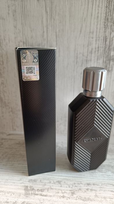 Khadlaj onyx silver подобен на   Parfums de Marly Castley