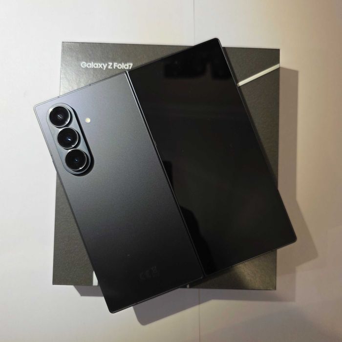 Samsung Galaxy Fold 7, 12GB RAM, capacitate 256GB - culoare jetblack