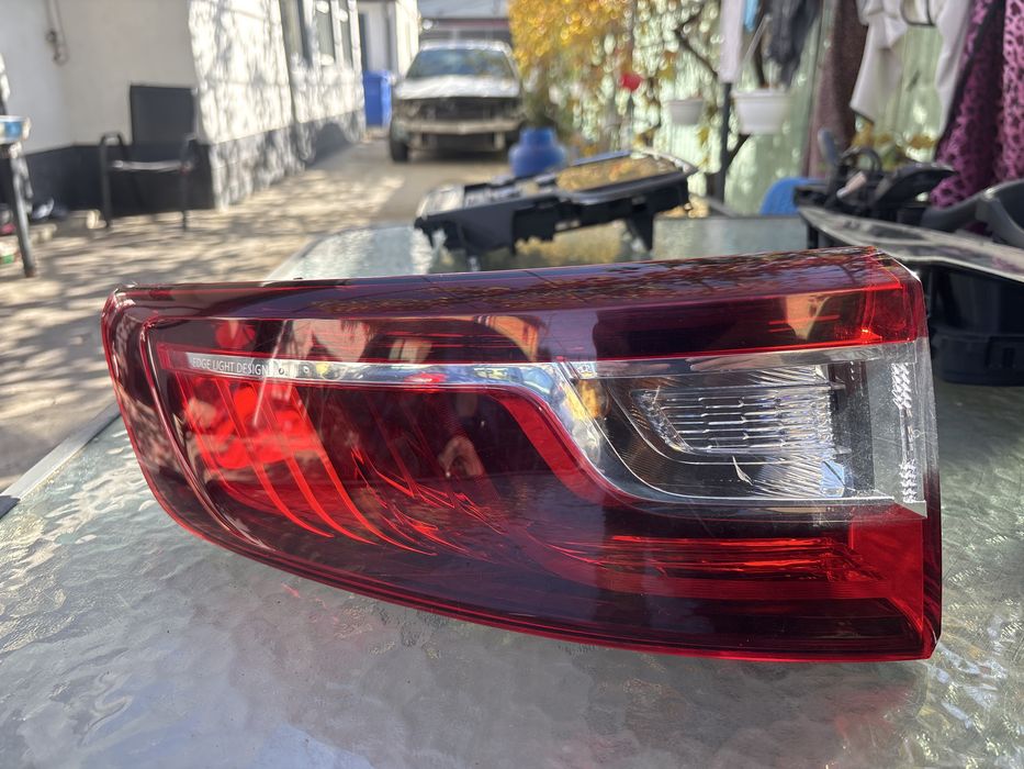 Lampa stanga megan 4 brek