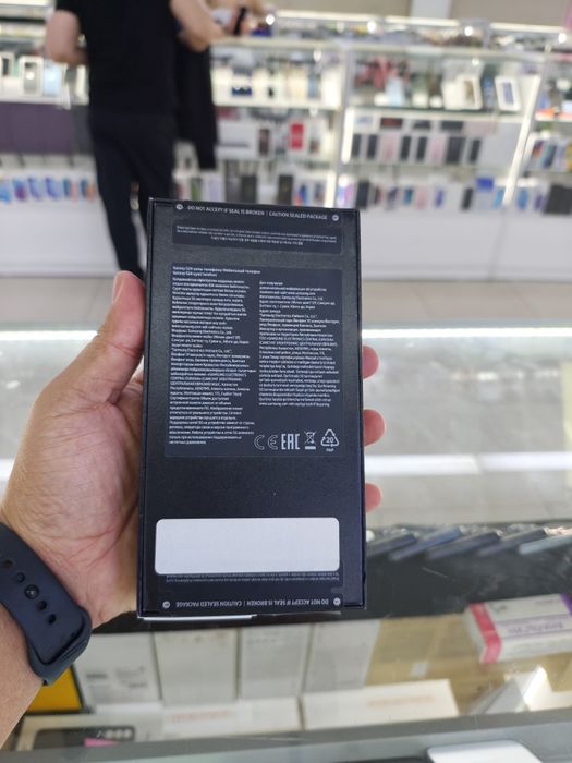 Samsung S24 новый