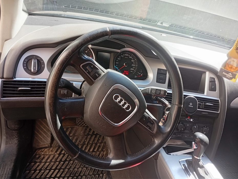 AUDI A6 2010 — imagine 2