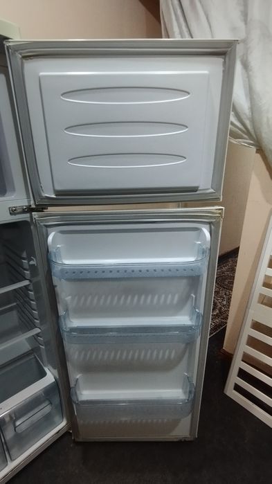 Продается холодильник (Samsung)