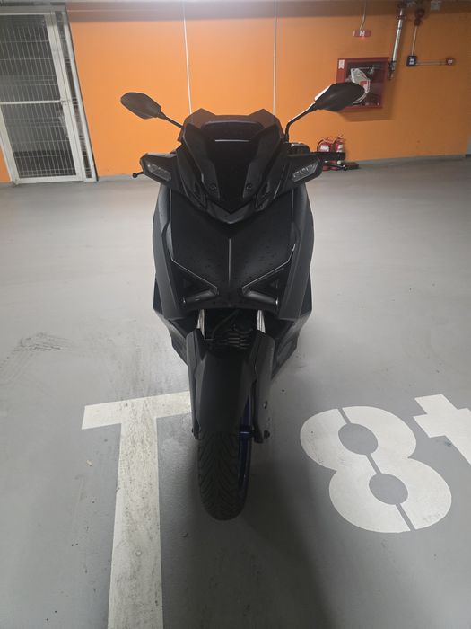 Yamaha Xmax 300 2024